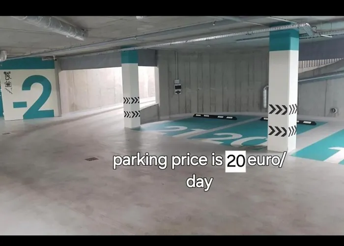 HAPPY Inn VIP, Self Check-In-24/7, A/C, Parking-in-the-undergruond-Garage