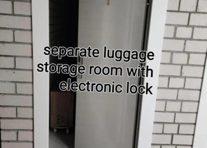 Happy Inn Vip, Self Check-In-24X7, A-C, Parking-In-The-Underground-Garage